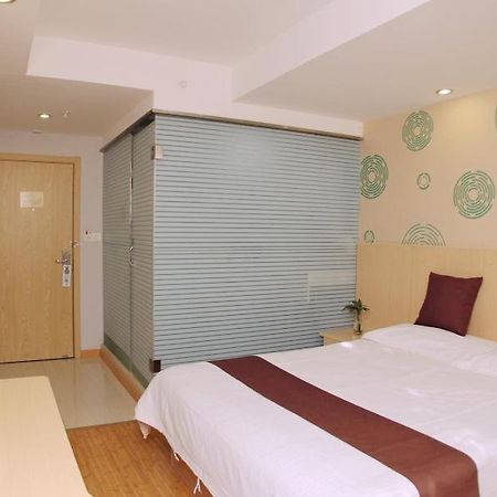 Greentree Inn Shanghai Gucun Park Express Hotel מראה חיצוני תמונה